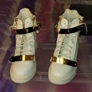 Giuseppe zanotti womans size 5.5 no box